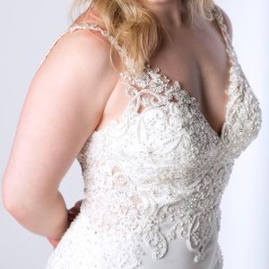 Martina Liana 753 brand new wedding dress